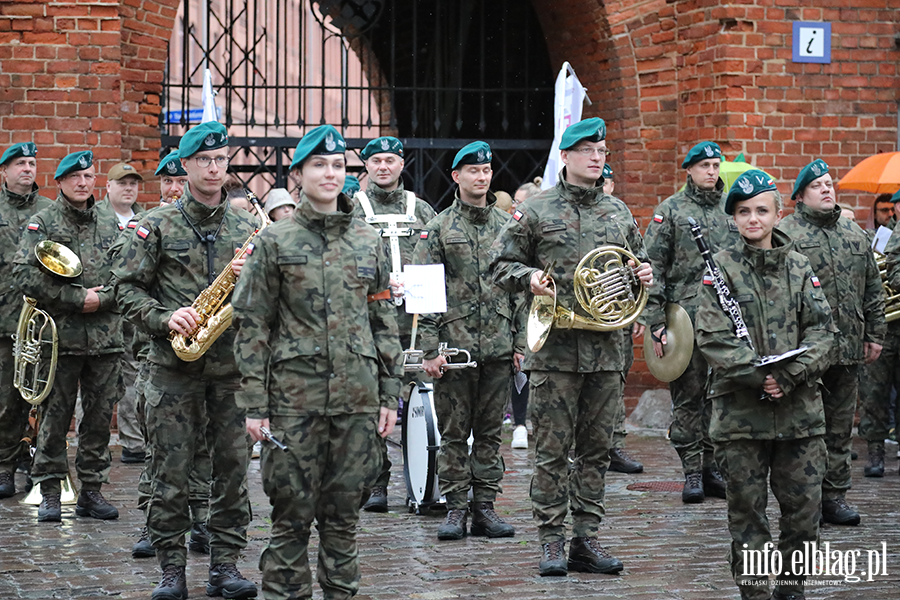 Parada Orkiestry Wojskowej na zakoczenie Elblskiego wita Muzyki, fot. 2