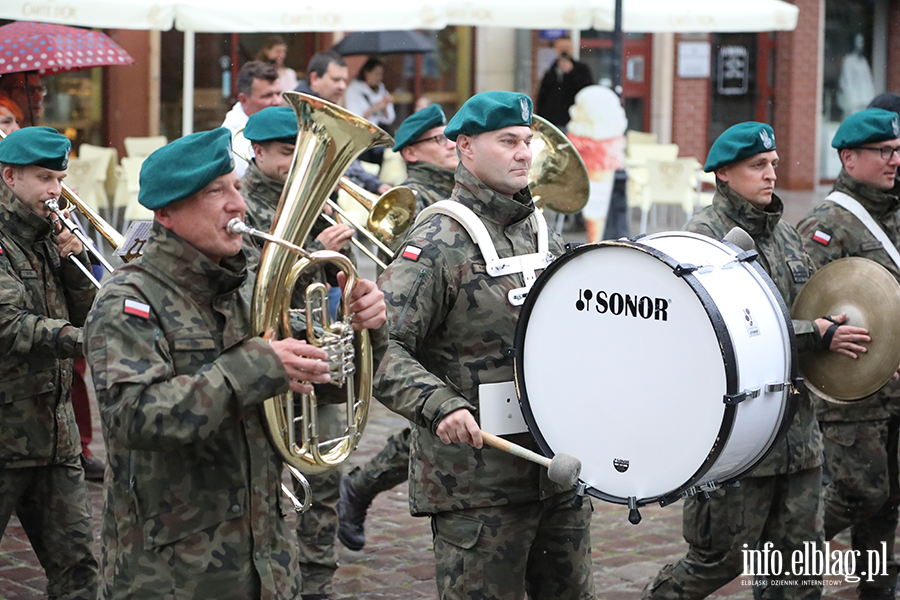 Parada Orkiestry Wojskowej na zakoczenie Elblskiego wita Muzyki, fot. 14