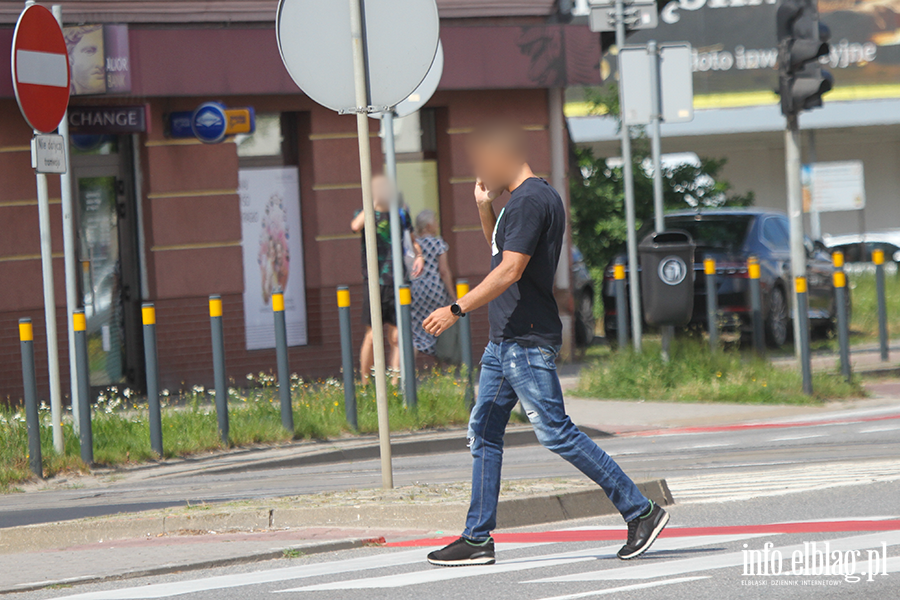 Korzystanie z telefonw na przejciach dla pieszych, fot. 4