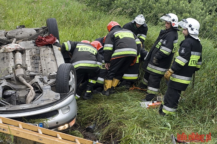 Kolizja na drodze Jegownik - Gronowo Elblskie - opel vectra w rowie, fot. 5