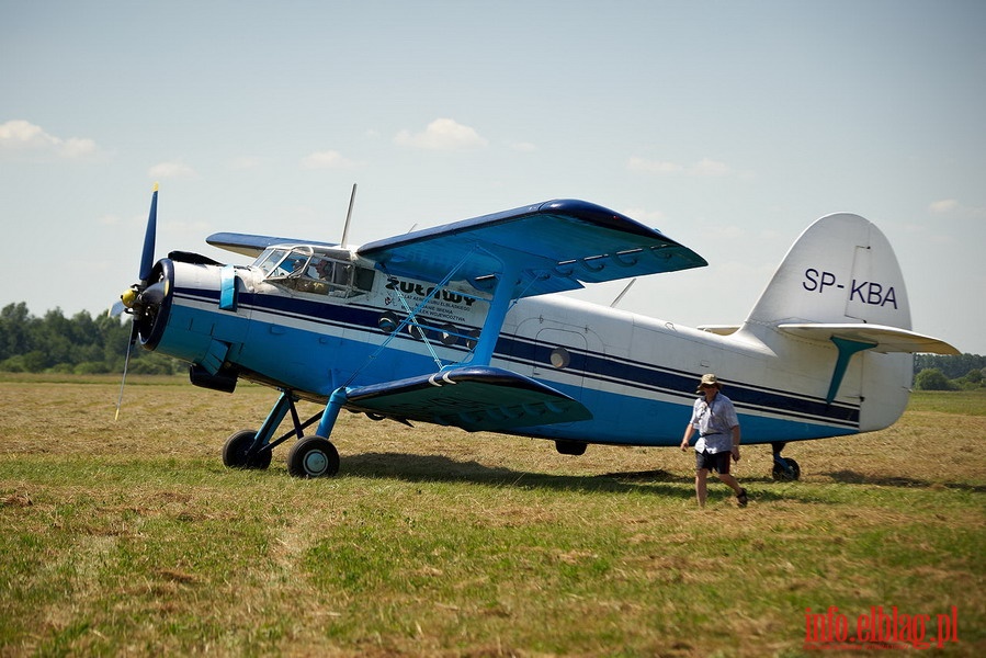 Lotniczy Festyn Rodzinny 2010 na elblskim lotnisku, fot. 23