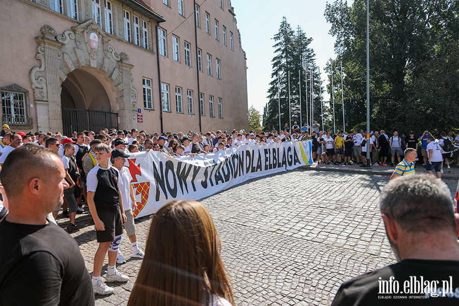 Manifestacja kibicw przed Ratuszem oraz Atrakcje dla dzieci w Parku Planty, fot. 17