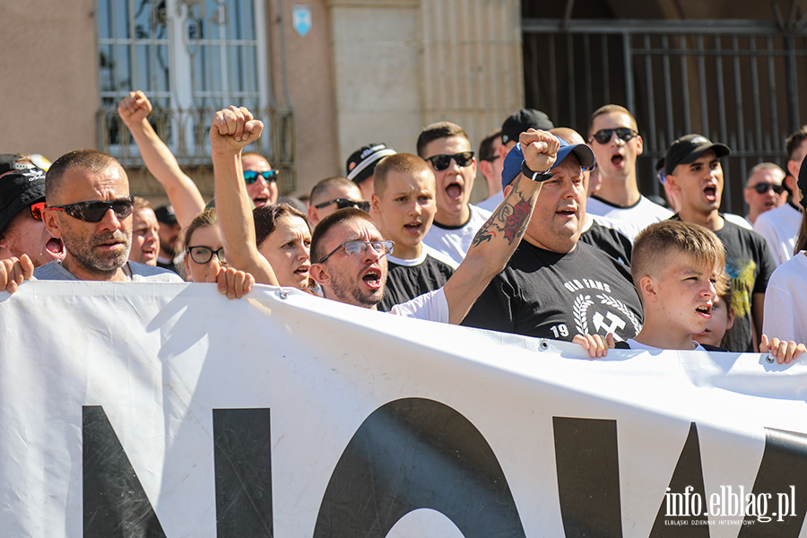 Manifestacja kibicw przed Ratuszem oraz Atrakcje dla dzieci w Parku Planty, fot. 20