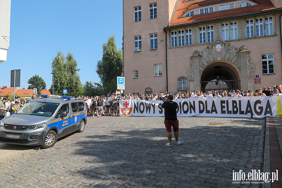 Manifestacja kibicw przed Ratuszem oraz Atrakcje dla dzieci w Parku Planty, fot. 23