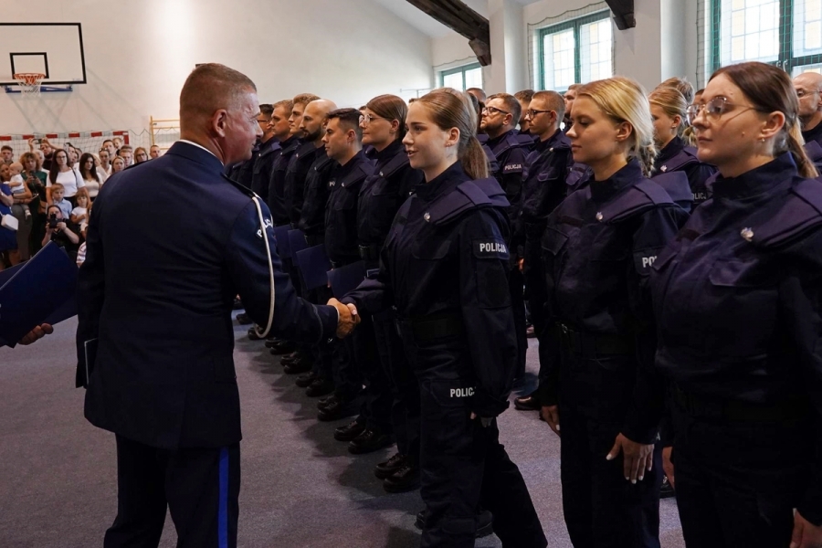 lubowanie nowych policjantw w garnizonie Warmisko-Mazurskim, fot. 16