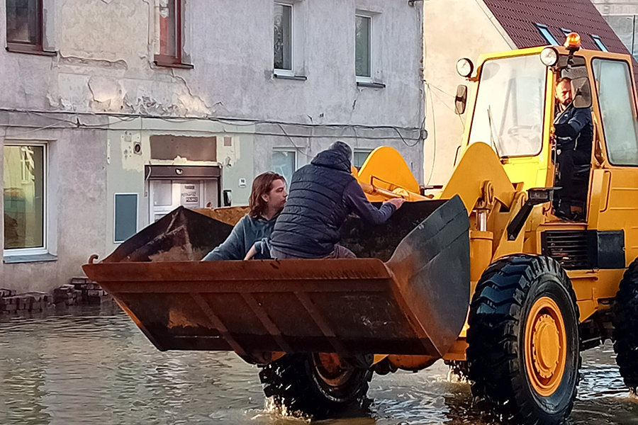 Braniewscy straacy podczas powodzi na poudni kraju, fot. 6