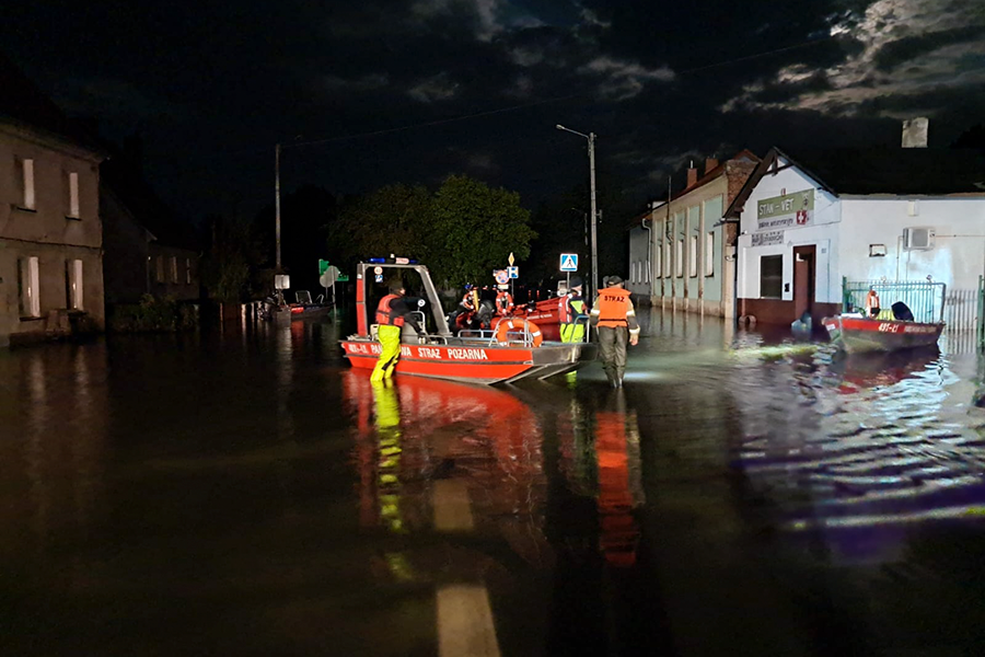 Braniewscy straacy podczas powodzi na poudni kraju, fot. 22