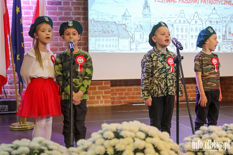 Przedszkolny Festiwal Piosenki Patriotycznej, fot. 40