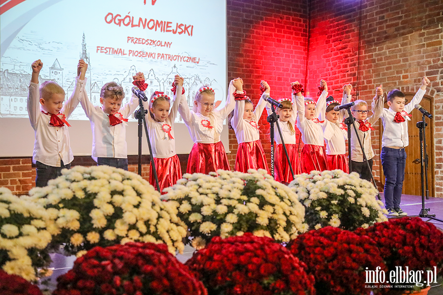 Przedszkolny Festiwal Piosenki Patriotycznej, fot. 50