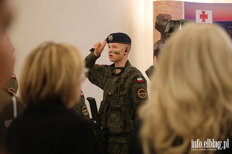 lubowanie uczniw Technikum im. Flagi Polski, fot. 19