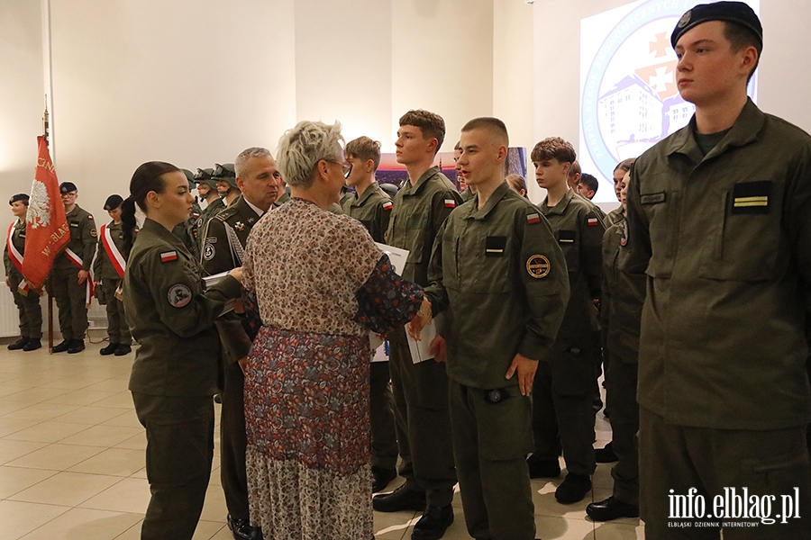 lubowanie uczniw Technikum im. Flagi Polski, fot. 31