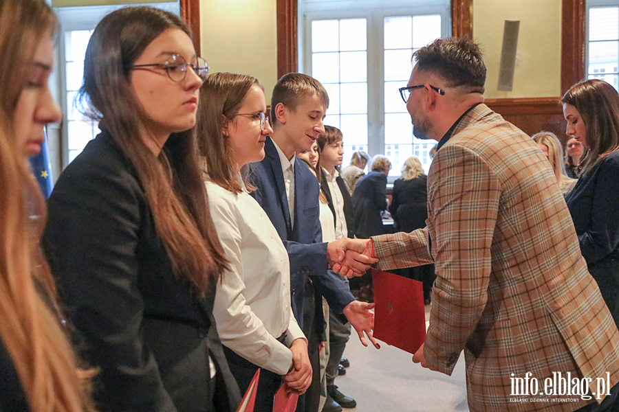 Stypendia na wyrwnanie szans edukacyjnych dla uczniw klas sidmych i smych, fot. 18