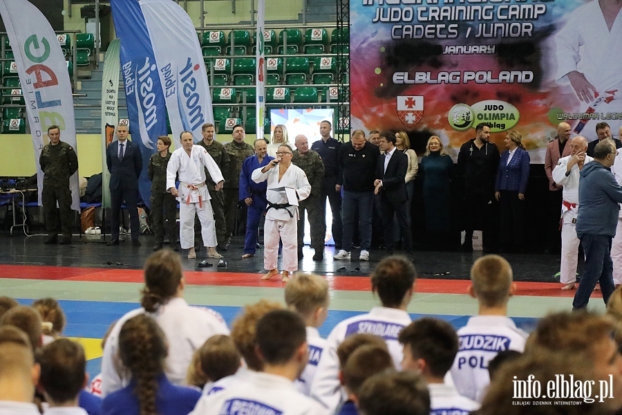 Modzi judocy szkol si pod okiem najlepszych trenerw, fot. 2