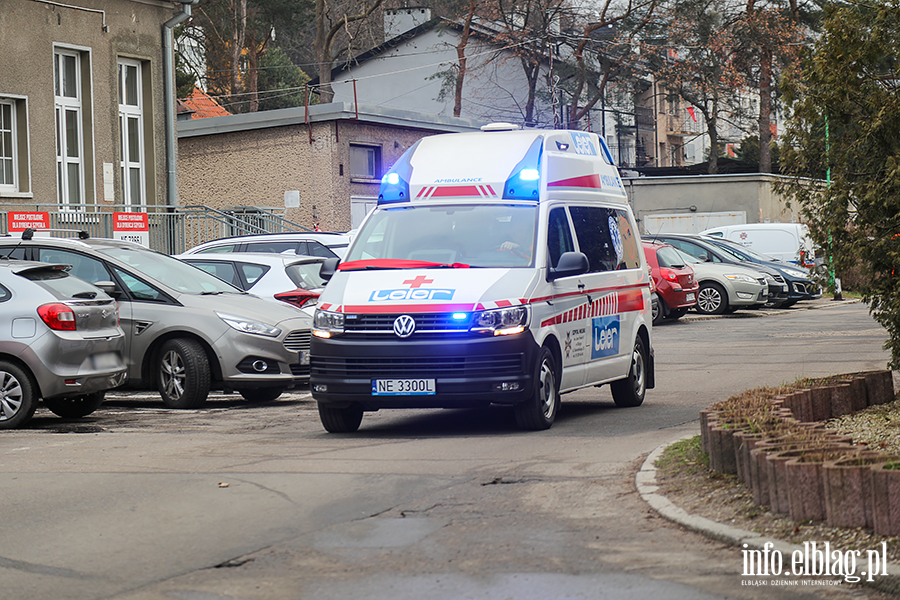 Przekazanie karetki sanitarnej Szpitalowi Miejskiemu w. Jana Pawa II w Elblgu, fot. 7