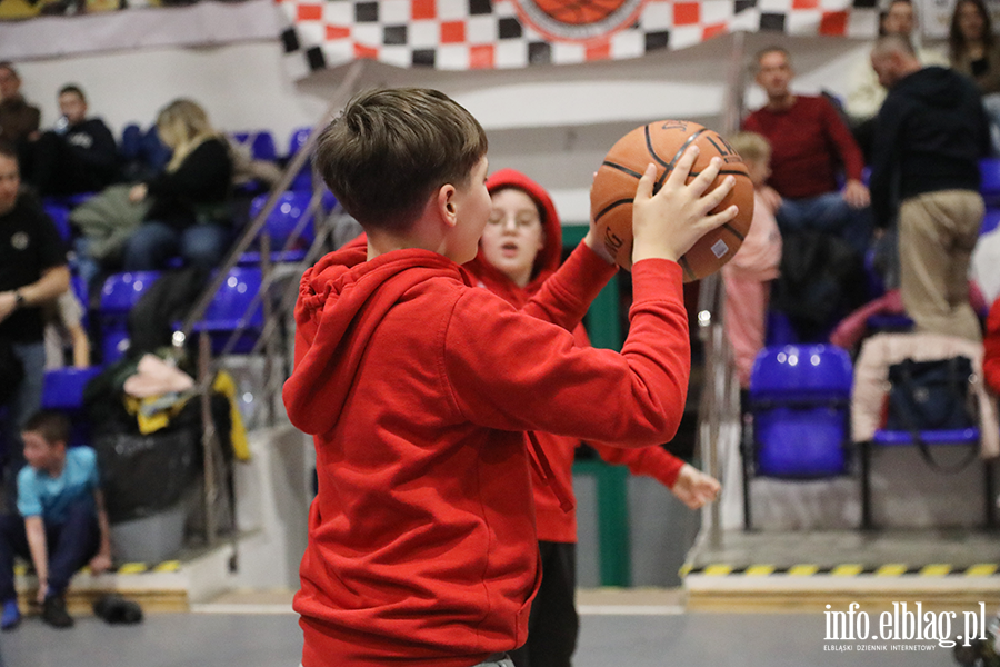 Elbasket walczy, ale play-off jeszcze nie teraz, fot. 44