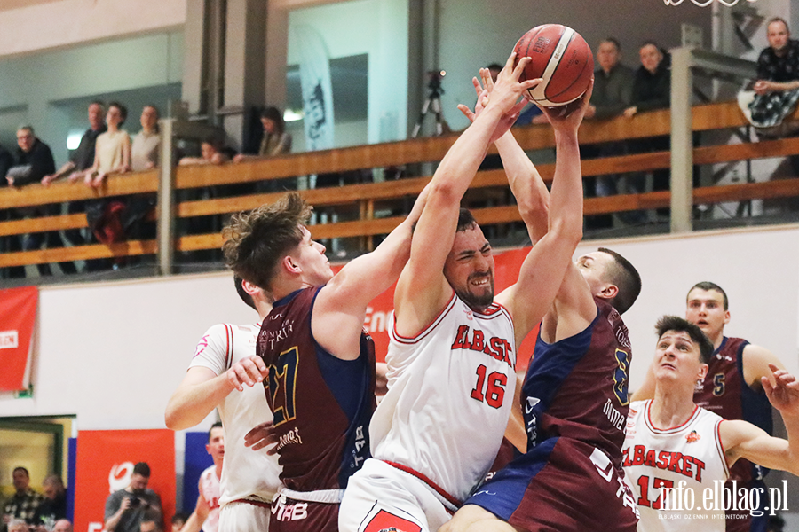 Elbasket walczy, ale play-off jeszcze nie teraz, fot. 55