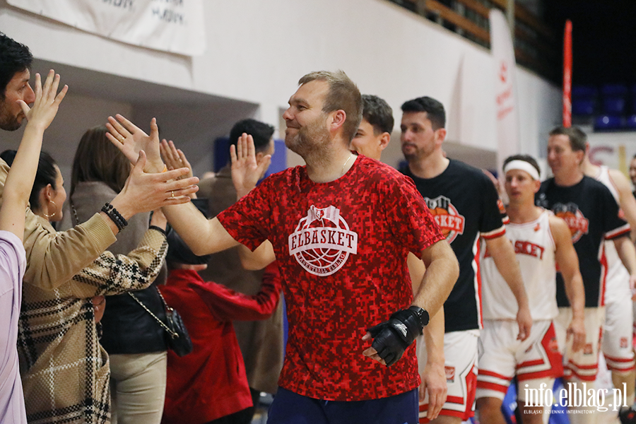 Elbasket walczy, ale play-off jeszcze nie teraz, fot. 71