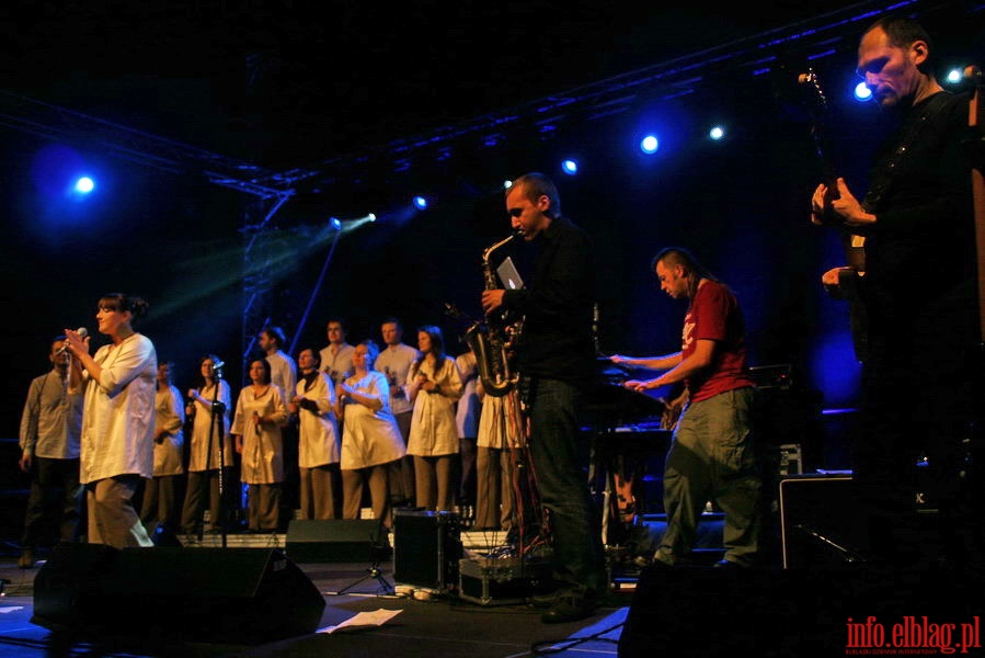 Koncert z okazji X Dni Papieskich i wrczenie nagrody Tuus, fot. 7