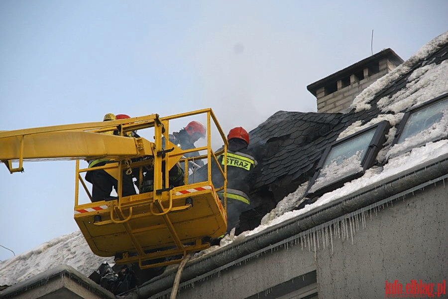 Poar poddasza w budynku mieszkalnym przy ul. Bauckiego, fot. 10