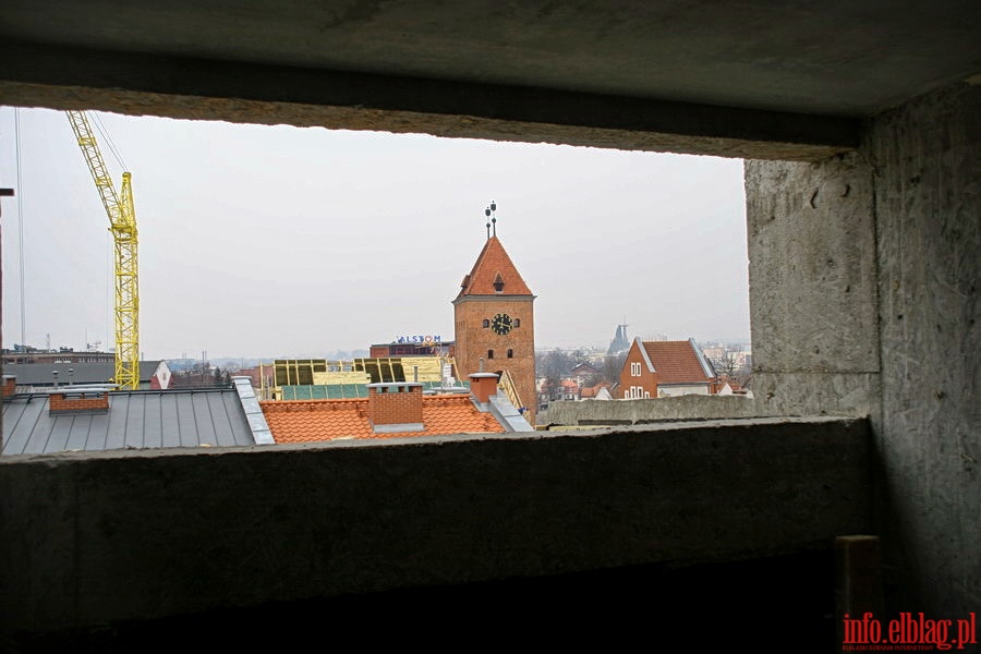 Budowa Hotelu Elblg na Starym Miecie - zawieszenie wiechy, fot. 38