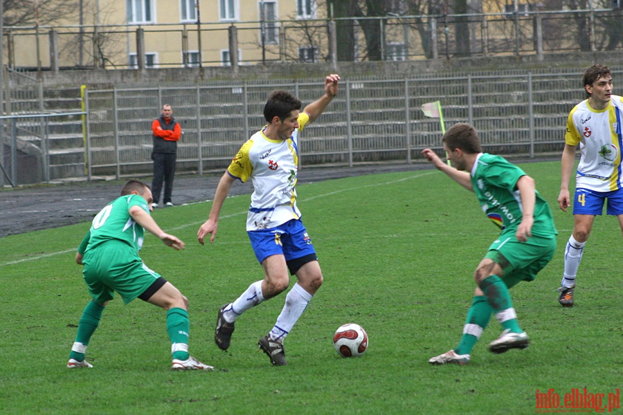 Mecz 18 kolejki (zalegej) II ligi: Olimpia Elblg - Pelikan owicz 1-0, fot. 8