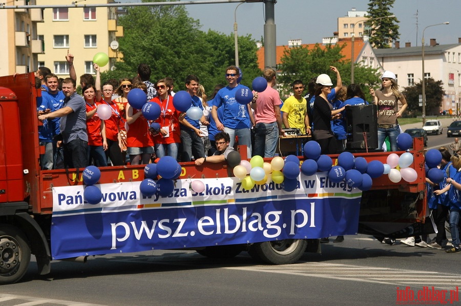 Juwenalia Elblskie 2011 - przemarsz studentw ulicami Elblga, fot. 12