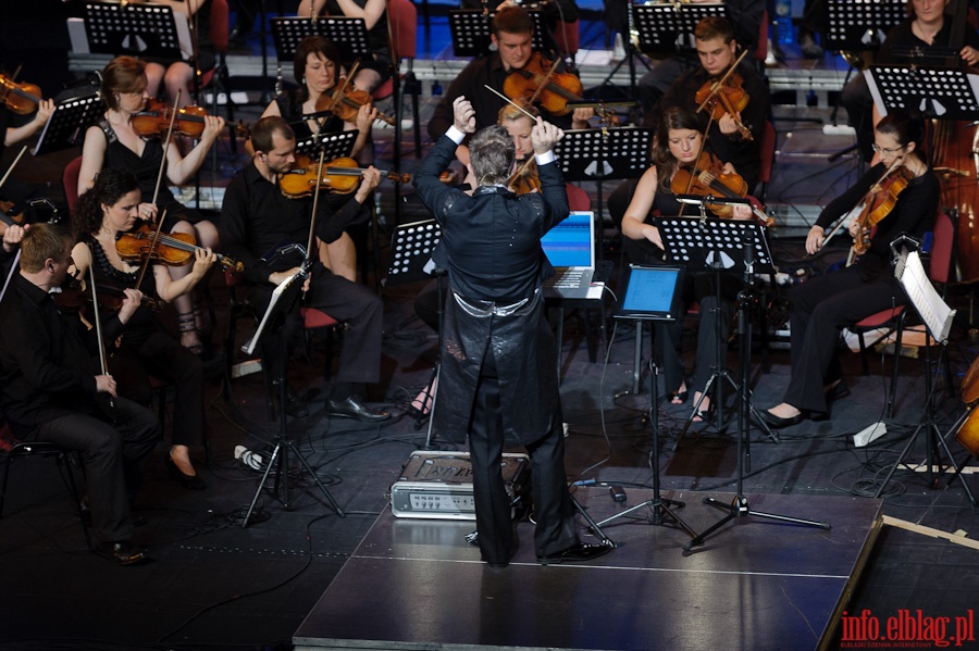 Show Muzyczne Adama Sztaby z Elblsk Orkiestr Kameraln w skadzie symfonicznym, fot. 19