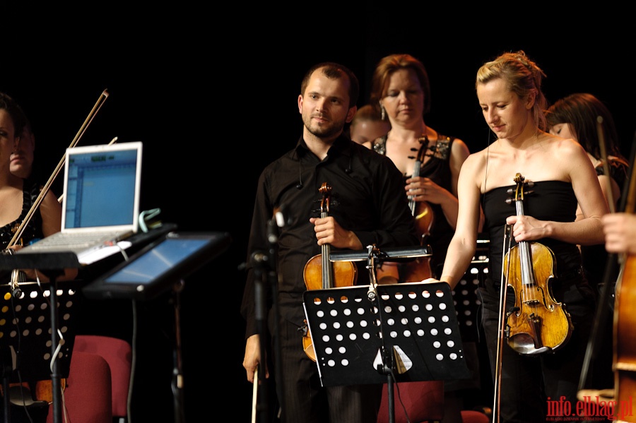 Show Muzyczne Adama Sztaby z Elblsk Orkiestr Kameraln w skadzie symfonicznym, fot. 45