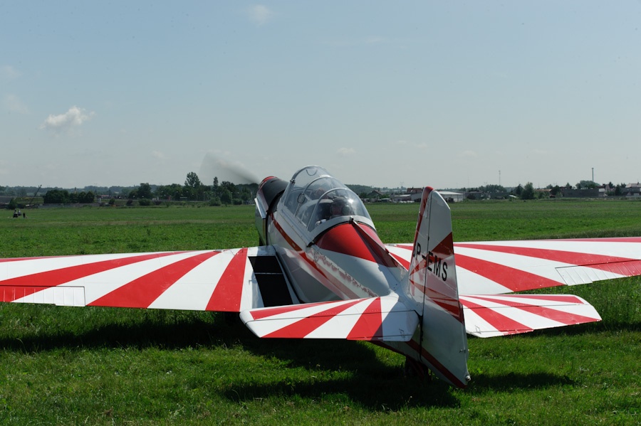 Lotniczy Festyn Rodzinny 2011 na terenie lotniska Aeroklubu Elblskiego, fot. 30