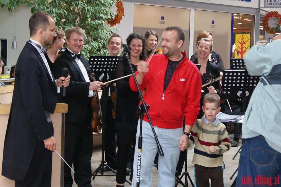 Koncert Elblskiej Orkiestry Kameralnej w Centrum Handlowym Ogrody, fot. 14