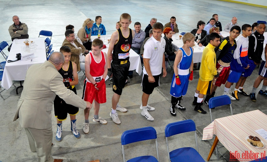 Midzynarodowy Mecz Bokserski o Puchar Prezydenta Elblga - KSW „Tygrys” vs Angered Boxing Club Gteborg (Szwecja), fot. 3