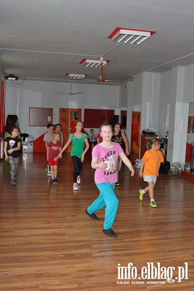 Sekcja hip-hopu dziecicego podczas treningu w Centrum Taca Cadmans, fot. 12