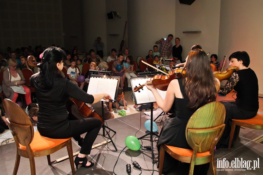 Koncert pn. „Bajkowe opowieci” - 1.06.2013r., fot. 12