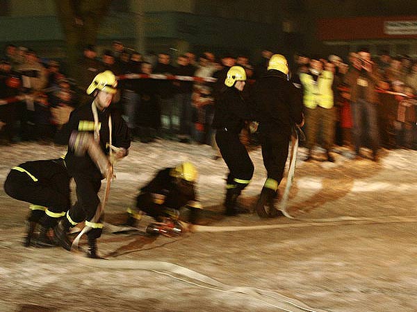 Tancerze ognia i pokaz grup ratownictwa, fot. 17