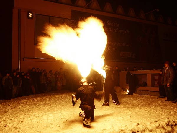 Tancerze ognia i pokaz grup ratownictwa, fot. 31