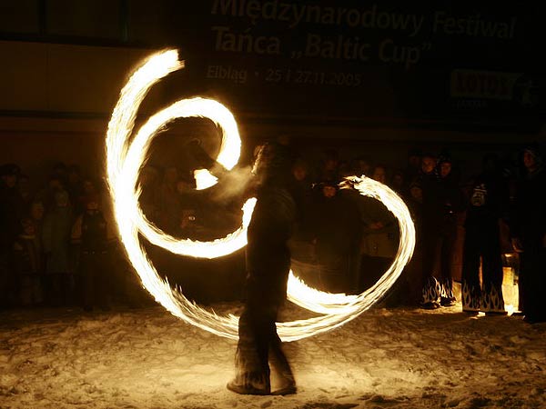 Tancerze ognia i pokaz grup ratownictwa, fot. 35