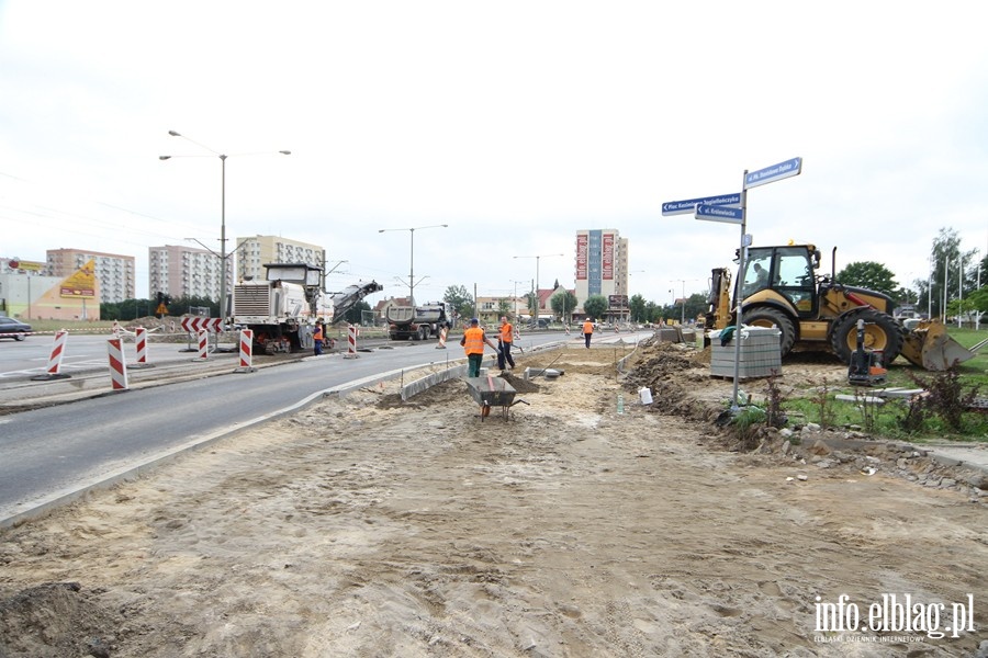 Reorganizacja ruchu na skrzyowaniu ulic 12-tego Lutego, Teatralnej, Nowowiejskiej i Pk. Dbka, fot. 9