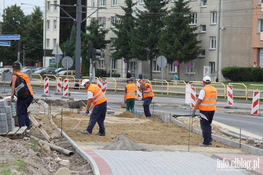 Reorganizacja ruchu na skrzyowaniu ulic 12-tego Lutego, Teatralnej, Nowowiejskiej i Pk. Dbka, fot. 16