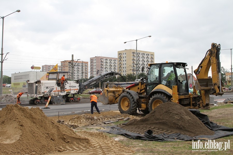 Reorganizacja ruchu na skrzyowaniu ulic 12-tego Lutego, Teatralnej, Nowowiejskiej i Pk. Dbka, fot. 17