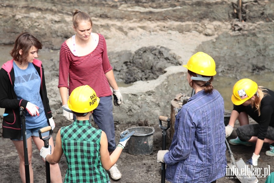 Wykopaliska na dziedzicu elblskiego Muzeum Archeologiczno-Historycznego, fot. 5