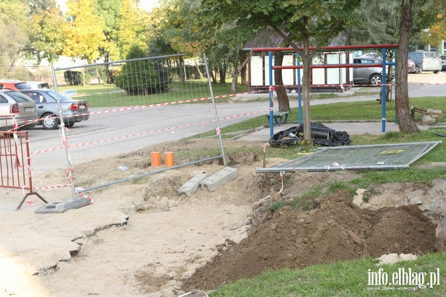 Wymiana rur na Zawadzie - wrzesie i padziernik 2013, fot. 42