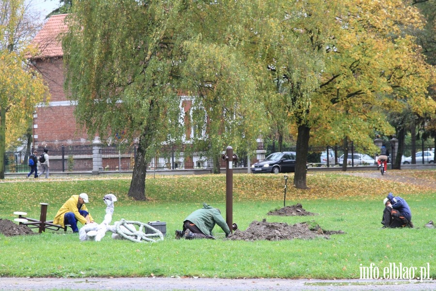 Monta urzdze siowych na zielecu przy ul. Mickiewicza, fot. 9