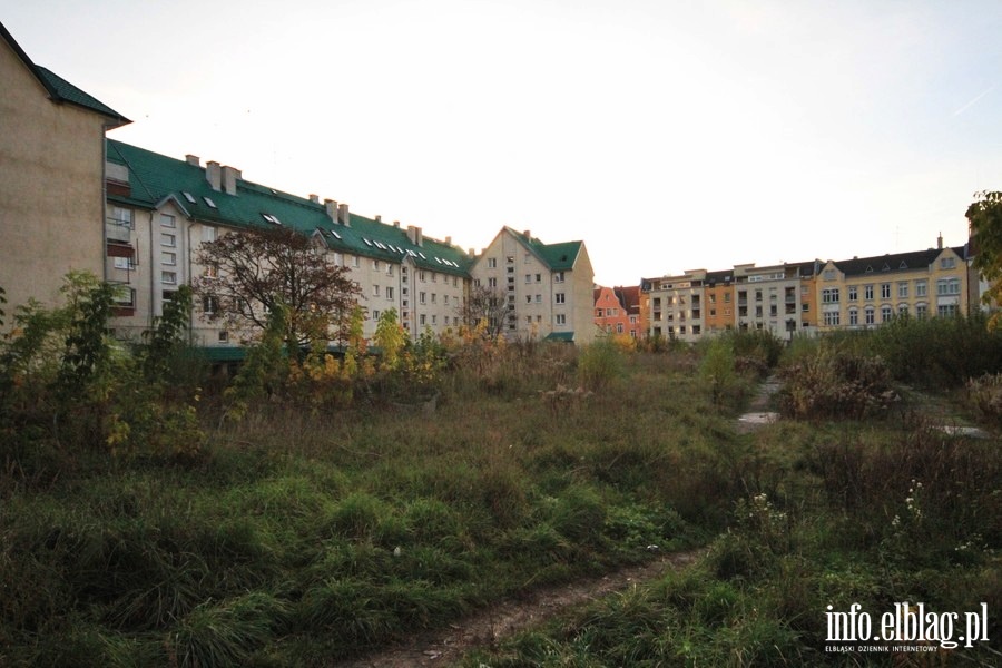 Niezagospodarowana dziaka w centrum Elblga, fot. 17