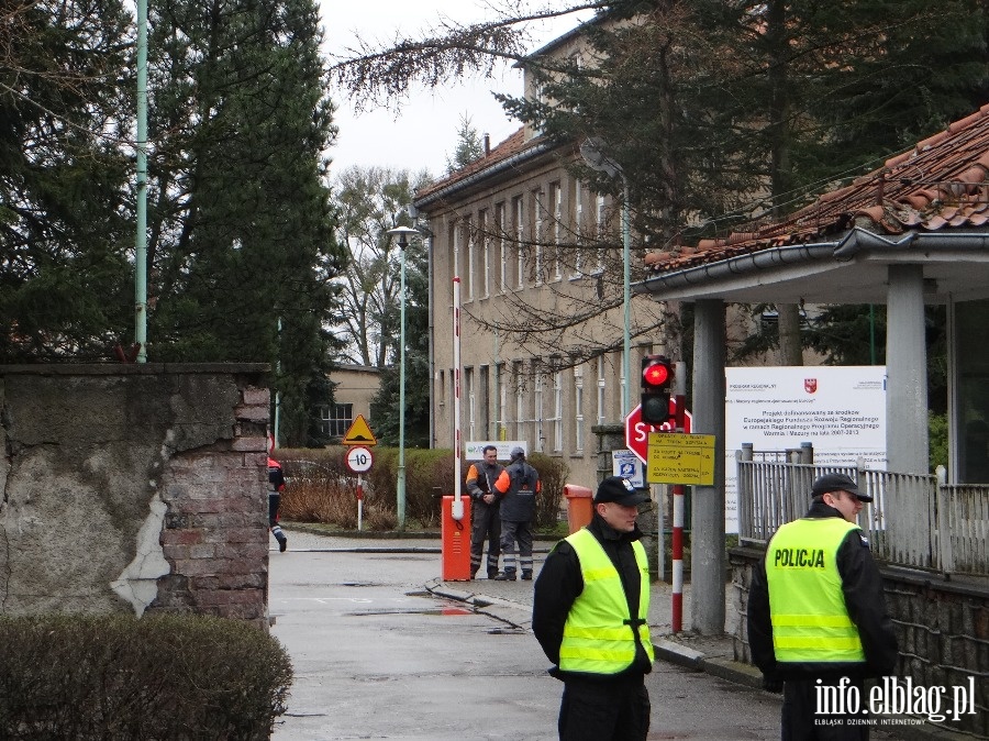 Faszywy alarm bombowy w dawnym szpitalu wojskowym, fot. 12