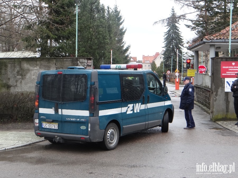 Faszywy alarm bombowy w dawnym szpitalu wojskowym, fot. 20