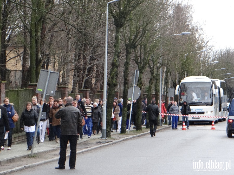 Faszywy alarm bombowy w dawnym szpitalu wojskowym, fot. 23