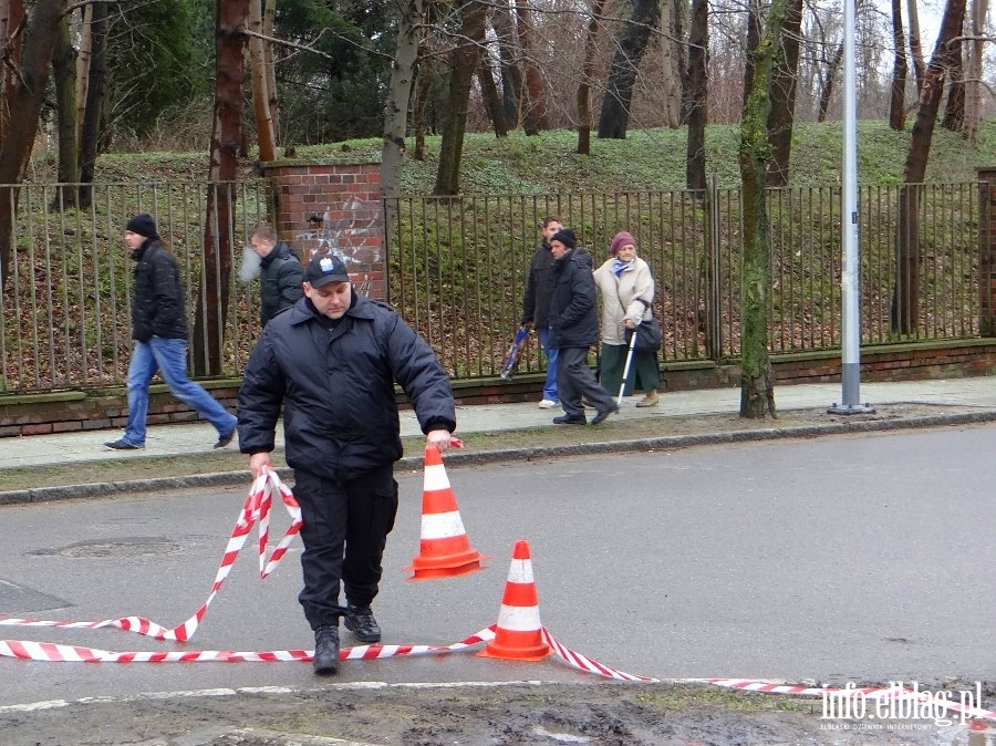 Faszywy alarm bombowy w dawnym szpitalu wojskowym, fot. 27