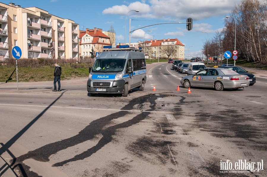 Kolizja dwch samochodw na rogu Brzeskiej i Robotniczej, fot. 9