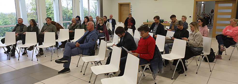 Mniej wycinek, przejezdne drogi... Mieszkańcy o przyszłości lasów