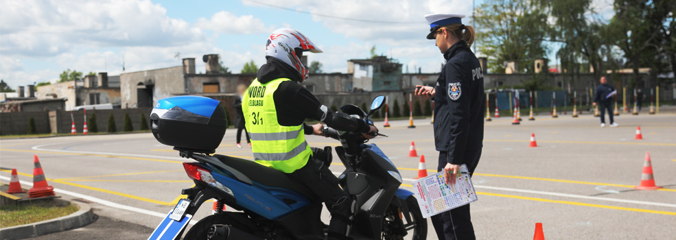 Modzi kierowcy walczyli w wojewdzkim finale turnieju motoryzacyjnego (zdjcia)